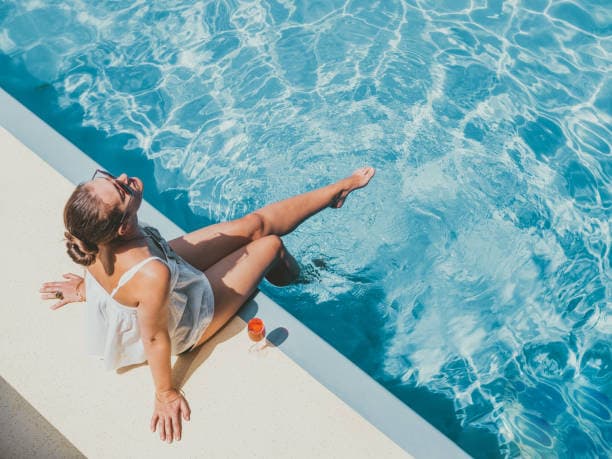 Pool – Poolside